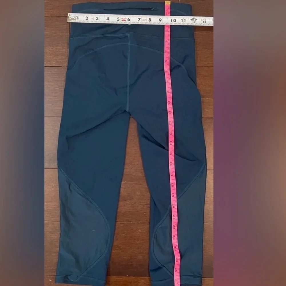 Lululemon always airy High-Rise Run Crop Leggings 19” size 4 night diver